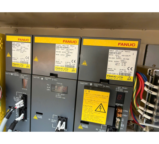 Máy Tiện Kim Loại Takamaz X-10 Fanuc 21 TB