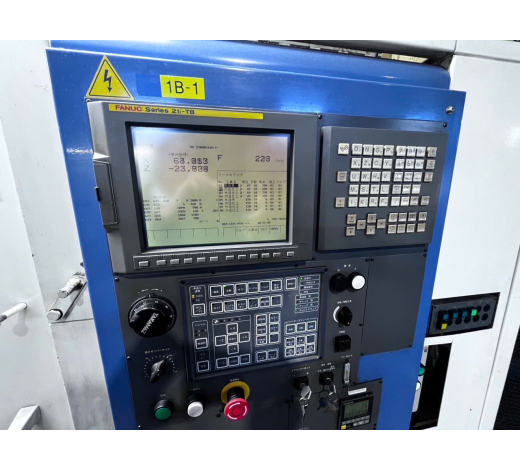 MÁY TIỆN KIM LOẠI TAKAMAZ - X200 FANUC 21i TB DATE 2005