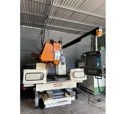MÁY PHAY CNC MAKINO FNC-106A30 FANUC 15M