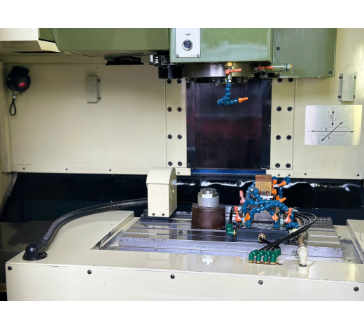 MÁY PHAY CNC MAKINO SEIKI MSX-30 FANUC PROFESIONAL 3 