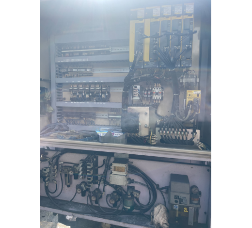 MÁY PHAY KIM LOẠI KIRA KPC-30a Điện Fanuc 21i MB Date 2008 4 trục đồng thời