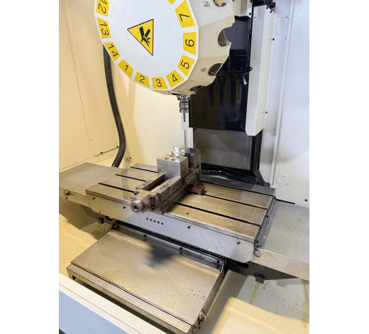Máy Phay Fanuc Robodrill & T14i EL Fanuc 31i Model A5