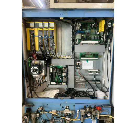 MÁY PHAY CNC ROBODRILL & T14i D Fanuc 16i MB