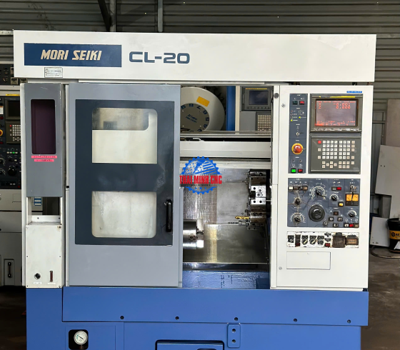 MORI SEIKI CL-20 HỆ ĐIỆN: Fanuc 18T NHẬT BẢN